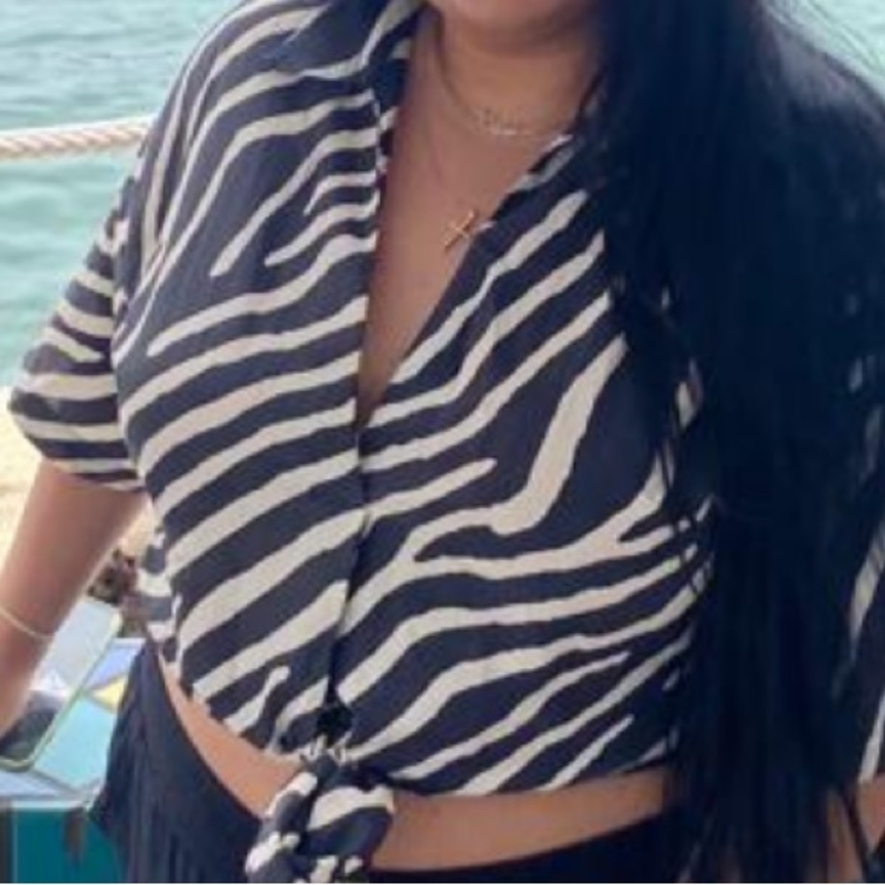 H & M zebra top